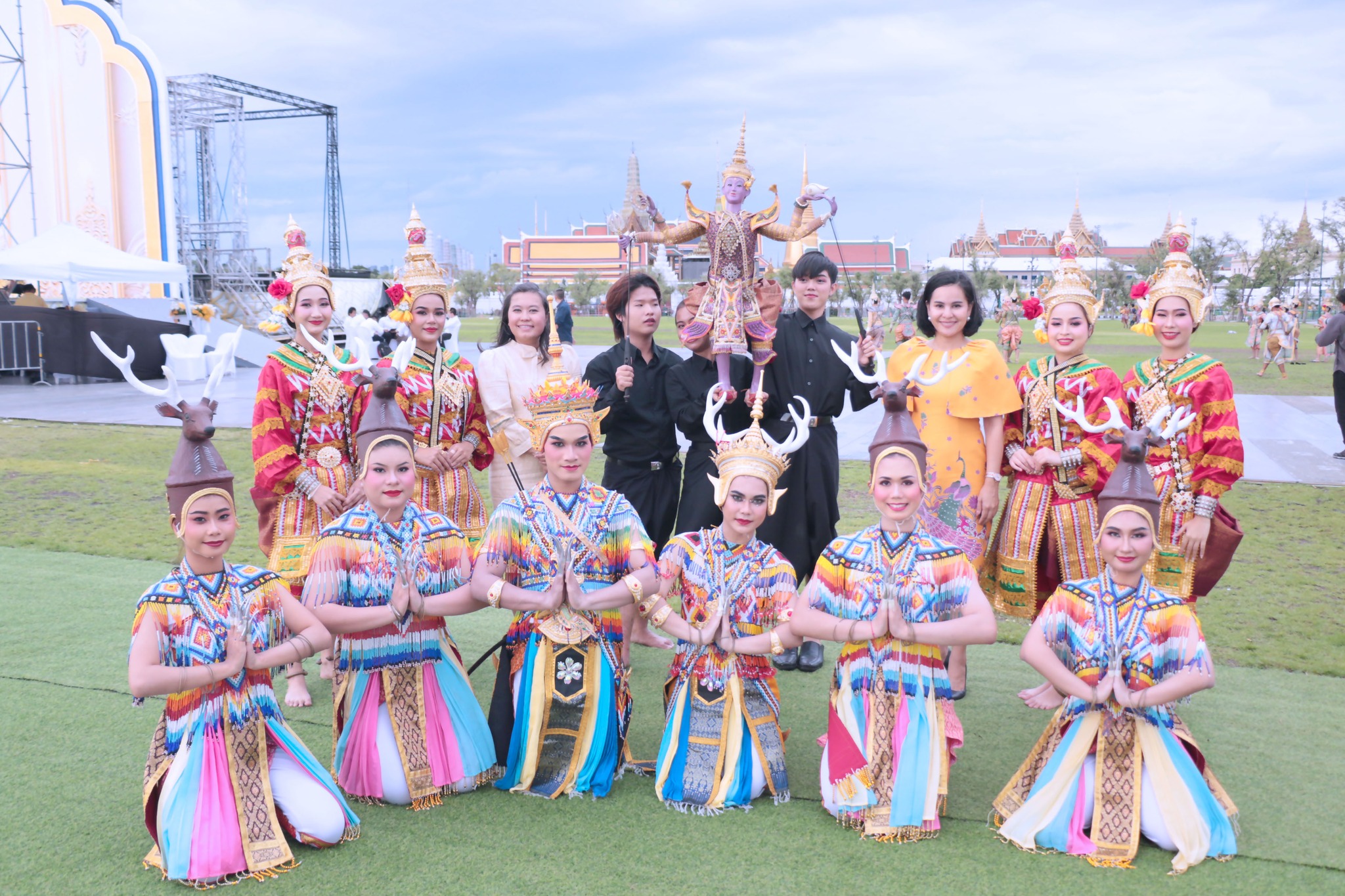 งานมหรสพสมโภชเฉลิมพระเกียรติพระบาทสมเด็จพระเจ้าอยู่หัว