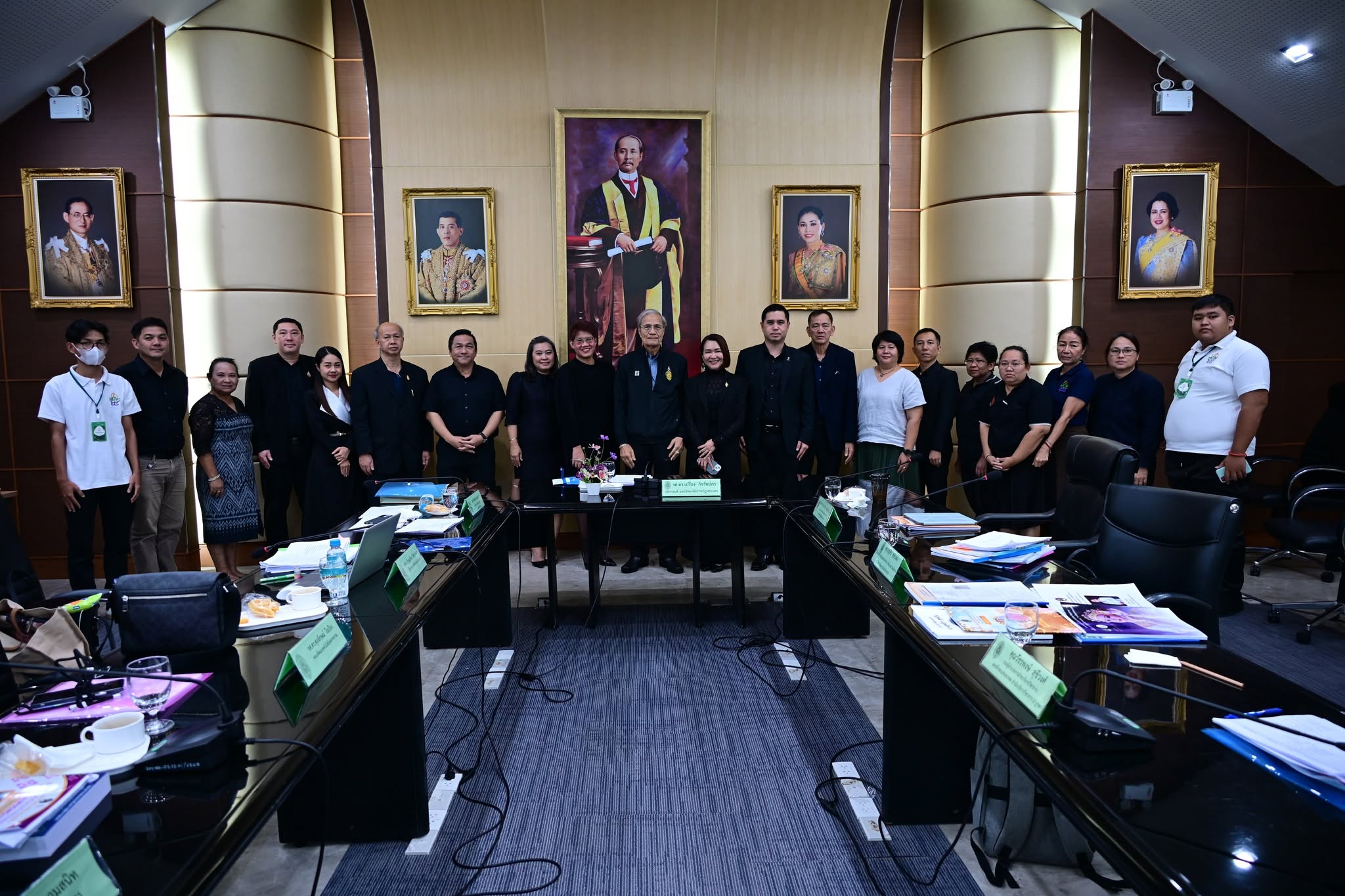 การประชุมพิจารณาคัดเลือกบุคคลที่สมควรได้รับรางวัลเชิดชูเกียรติผู้มีผลงานดีเด่นทางวัฒนธรรม “รางวัลเพชรพระนคร” ประจำปีพุทธศักราช 2569
