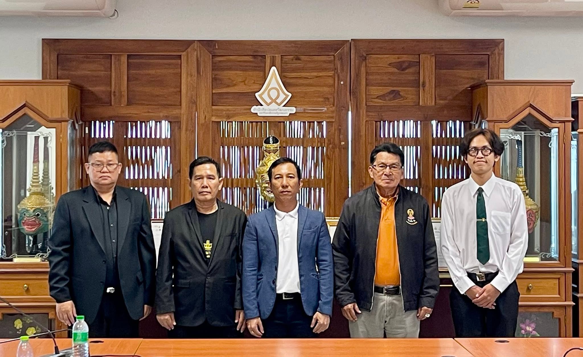 ประชุมคณะกรรมการพิจารณารอบคัดเลือกประกวดการบรรเลงวงปี่พาทย์มอญเครื่องคู่ ระดับชาติ บทเพลง "สองกุมาร" ทางหลวงประดิษฐ์ไพเราะ